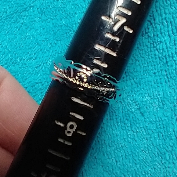 Silvertone floral flower band ring - Picture 2 of 4